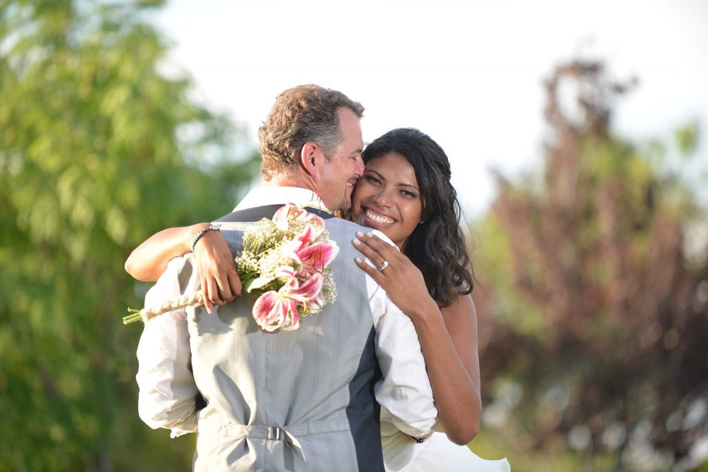 happy, woman, wedding-1071323.jpg